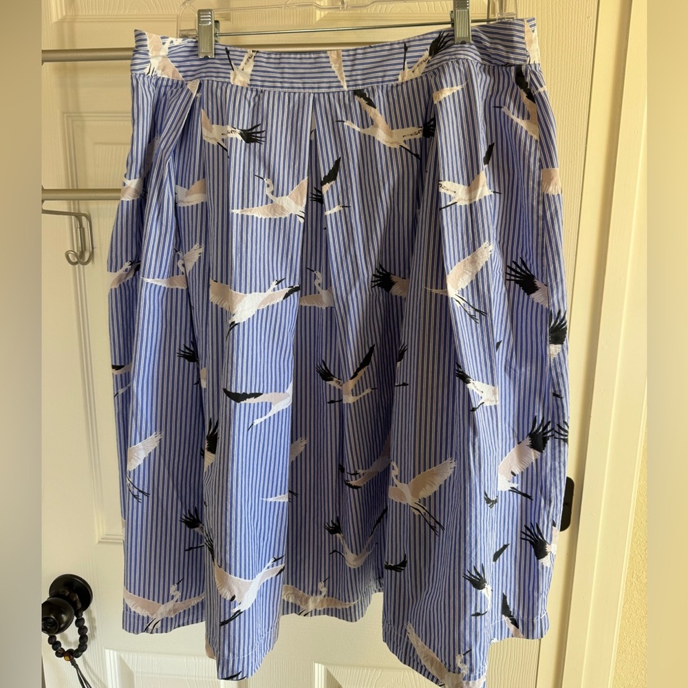 Who What Wear Blue and White Bird Print A-Line Skirt - Picture 2 of 6